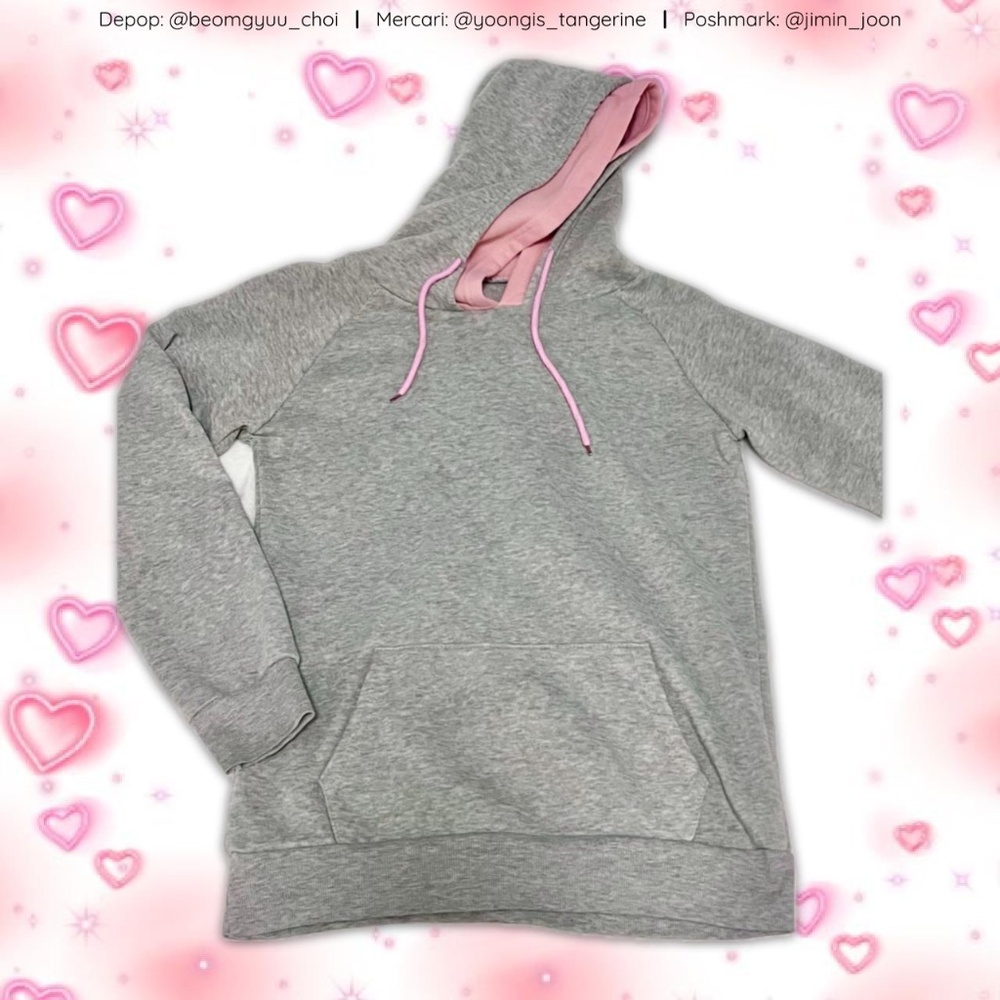 Grey and pink hoodie 🩶🩷